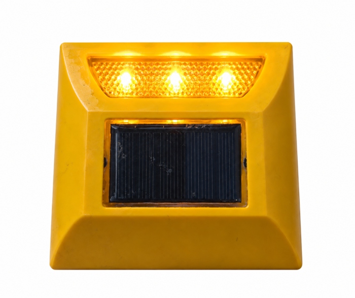 Tacha Solar Monodirecional ABS de alto-impacto